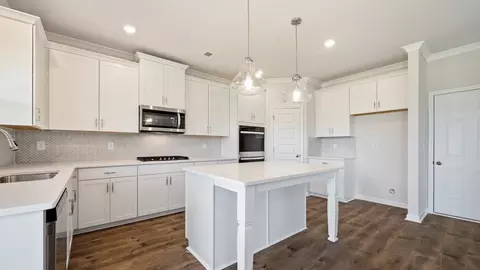 Kitchen - 1625 Bernard Ct, Hampton, GA 30228 photo 3 of 7
