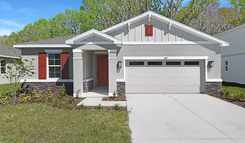 4235 Sawtooth Ct, Tavares, FL 32778