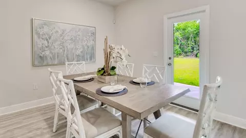 Dining - 5628 Thatcher Rd, Crestview, FL 32539 photo 2 of 4