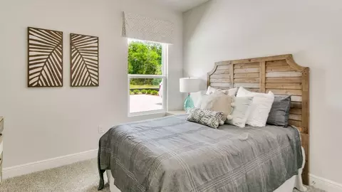 Bedroom - 5628 Thatcher Rd, Crestview, FL 32539 photo 8 of 12