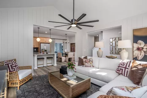 Living - 502 Midsummer St, Aberdeen, NC 28315 photo 11 of 11