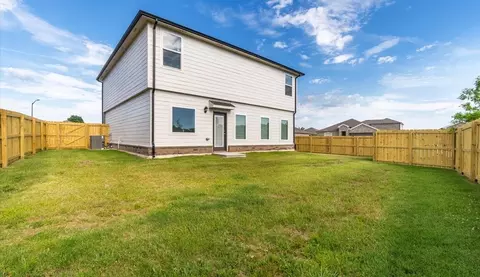 Exterior - Closing Out, Springdale, AR 72764 photo 2 of 3