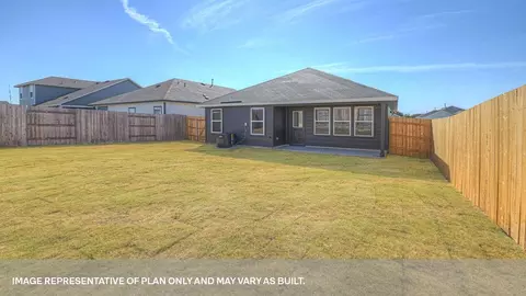 Exterior - 430 Denali Dr, Kyle, TX 78640 photo 4 of 7