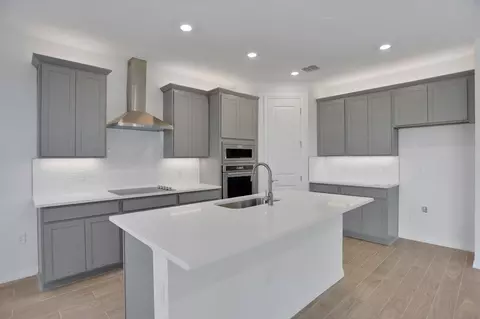 Kitchen - 7819 Glen Lily Pl, Parrish, FL 34219 photo 2 of 7