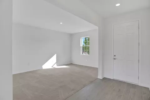 Living - 7819 Glen Lily Pl, Parrish, FL 34219 photo 3 of 9