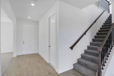 Entry Way - 7819 Glen Lily Pl, Parrish, FL 34219 photo 2 of 5