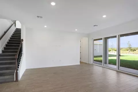 Living - 7819 Glen Lily Pl, Parrish, FL 34219 photo 5 of 9