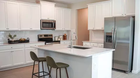 Kitchen - 3788 SE 36th Ln, Ocala, FL 34480 photo 4 of 6