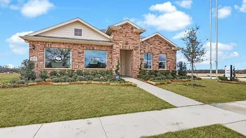 Exterior - 924 Traction Trl, Cleburne, TX 76031 photo 4 of 5