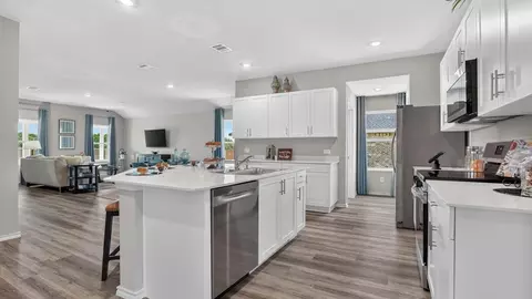 Kitchen - 924 Traction Trl, Cleburne, TX 76031 photo 2 of 6