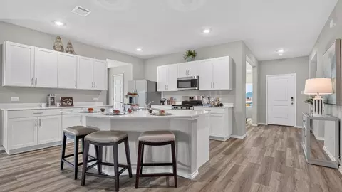 Kitchen - 924 Traction Trl, Cleburne, TX 76031 photo 3 of 6