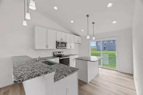 Kitchen - 2160 Central Park Dr, Troy, MO 63379 photo 5 of 12