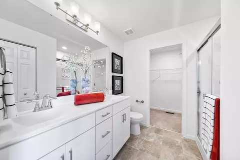 Bath - 2160 Central Park Dr, Troy, MO 63379 photo 1 of 5