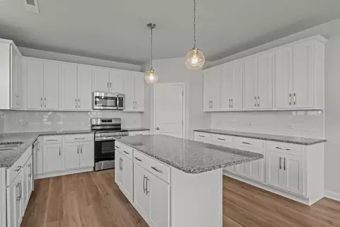 Kitchen - 700 Long Point Rd, Vass, NC 28394 photo 21 of 22