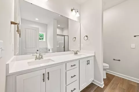 Bath - 700 Long Point Rd, Vass, NC 28394 photo 16 of 23