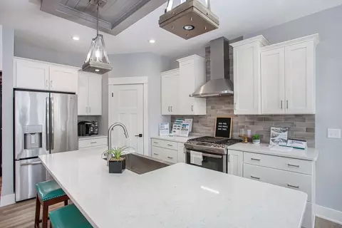 Kitchen - 14054 Ambrosia Ave, Dewitt, MI 48820 photo 2 of 4