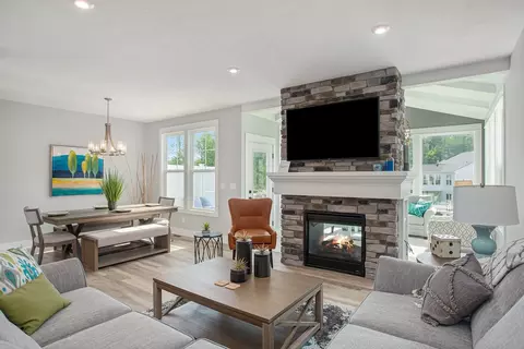 Living - 14054 Ambrosia Ave, Dewitt, MI 48820 photo 2 of 4