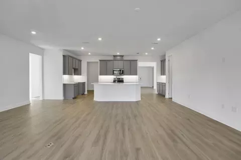 Living - 7495 Sea Manatee St, Parrish, FL 34219 photo 4 of 9