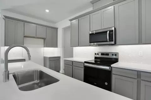 Kitchen - 7495 Sea Manatee St, Parrish, FL 34219 photo 2 of 6