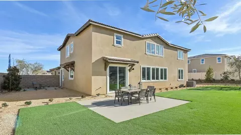 Exterior - 41814 Chianti Ct, Palmdale, CA 93551 photo 4 of 9