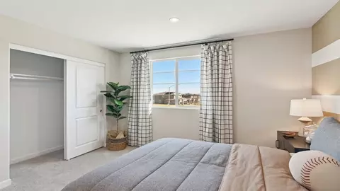 Bedroom - 41814 Chianti Ct, Palmdale, CA 93551 photo 10 of 16