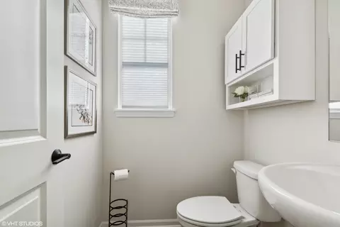 Bath - 2323 E 101st Ave, Crown Point, IN 46307 photo 1 of 3
