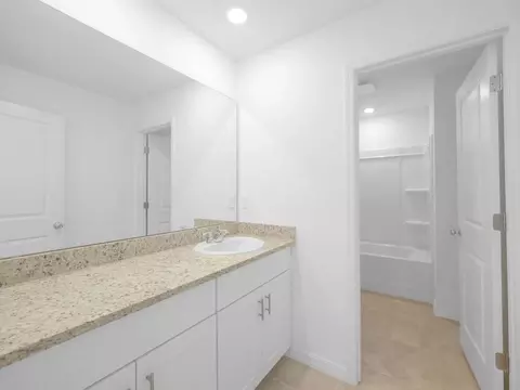 Bath - 13610 Cornerstone Way, Parrish, FL 34219 photo 6 of 11
