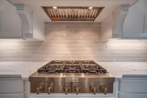 Kitchen - 910 Shooting Star Dr, Prosper, TX 75078 photo 5 of 10