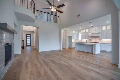 Living - 910 Shooting Star Dr, Prosper, TX 75078 photo 3 of 9
