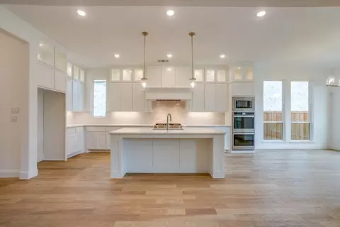 Kitchen - 910 Shooting Star Dr, Prosper, TX 75078 photo 1 of 10