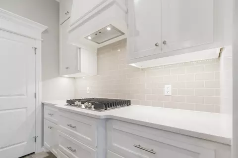 Kitchen - 701 Still Mdws, Guthrie, OK 73044 photo 7 of 15