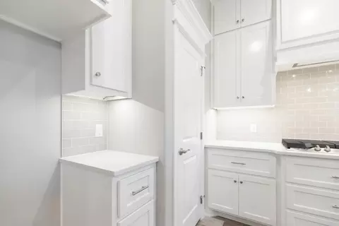 Kitchen - 701 Still Mdws, Guthrie, OK 73044 photo 5 of 15