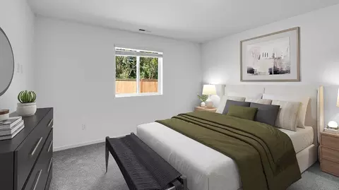 Bedroom - 51775 Jubilee Pine Dr, La Pine, OR 97739 photo 1 of 6