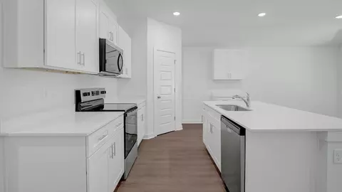 Kitchen - 518 S Cherry St, Beebe, AR 72012 photo 1 of 5