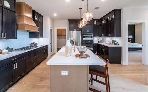 Kitchen - 7904 Pine St, Fairview, TN 37062 photo 1 of 11