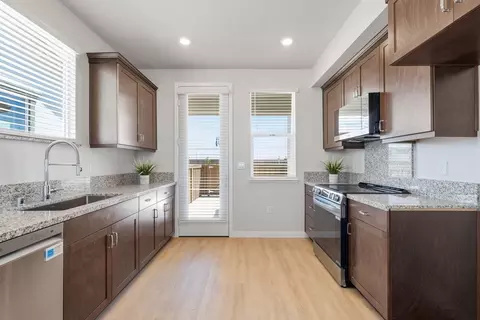 Kitchen - 1127 Goffey Cir, Galt, CA 95632 photo 4 of 4
