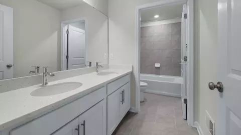 Bath - 476 Ensemble Way, Frederick, MD 21701 photo 4 of 12