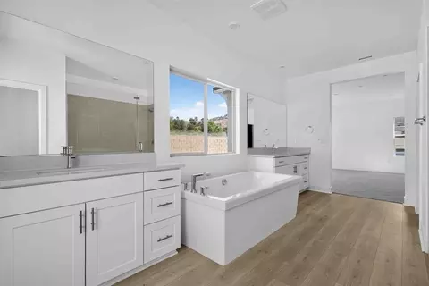 Bath - 1237 Bonnie Cove Ave, Glendora, CA 91740 photo 1 of 1