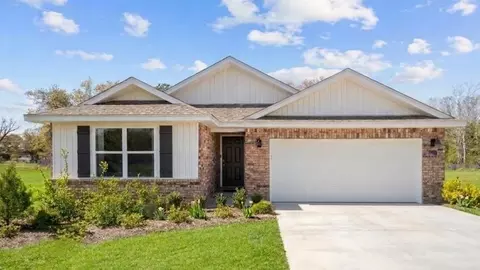 12605 Ellens Cove Dr N, Grand Bay, AL 36541