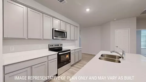 Kitchen - 2829 Skinner Dr, Lorena, TX 76655 photo 3 of 6