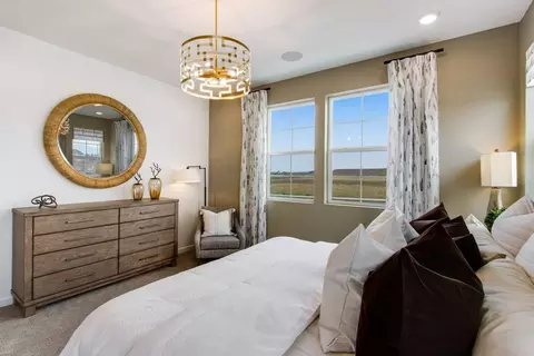 Bedroom - 15500 W 93rd Pl, Arvada, CO 80007 photo 2 of 6