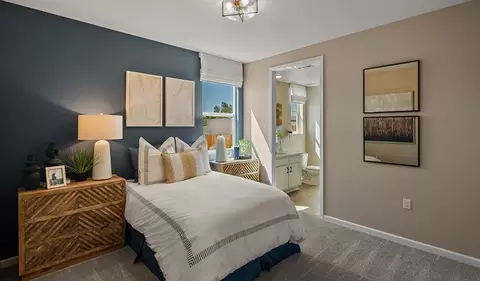 Bedroom - 520 Redleaf Rd, Dixon, CA 95620 photo 1 of 4