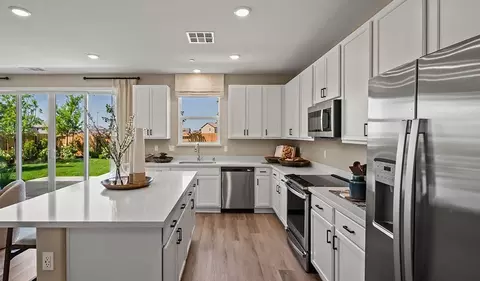 Kitchen - 520 Redleaf Rd, Dixon, CA 95620 photo 1 of 5
