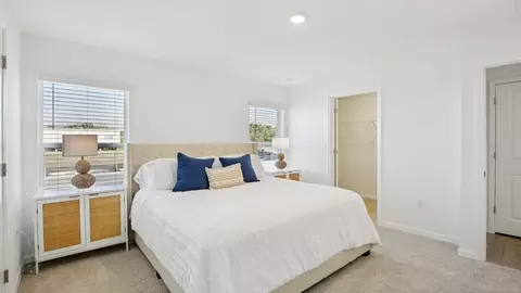Bedroom - 5290 Berry Bay Ave, Wimauma, FL 33598 photo 4 of 21