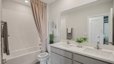Bath - 5290 Berry Bay Ave, Wimauma, FL 33598 photo 4 of 6