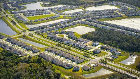 View/Area - 5290 Berry Bay Ave, Wimauma, FL 33598 photo 6 of 9