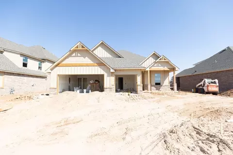 11117 NW 90th St, Yukon, OK 73099