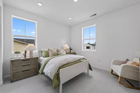Bedroom - 2317 Loker Way, Oceanside, CA 92054 photo 2 of 3