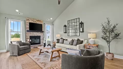 Living - 819 Rodin Rd, Moore, SC 29369 photo 4 of 5