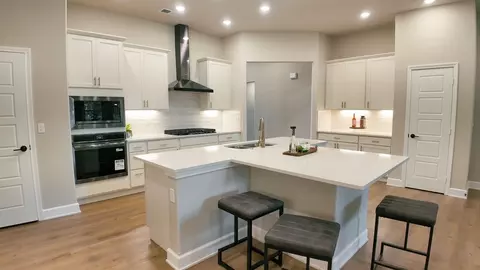 Kitchen - 8523 Pickering St, Lenexa, KS 66227 photo 2 of 2